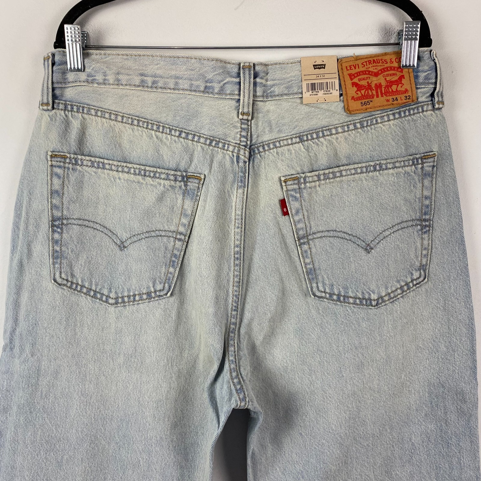 Levis 565 Jeans Mens 34×32 Loose Straight Leg Fit 100% Cotton Denim Light Wash