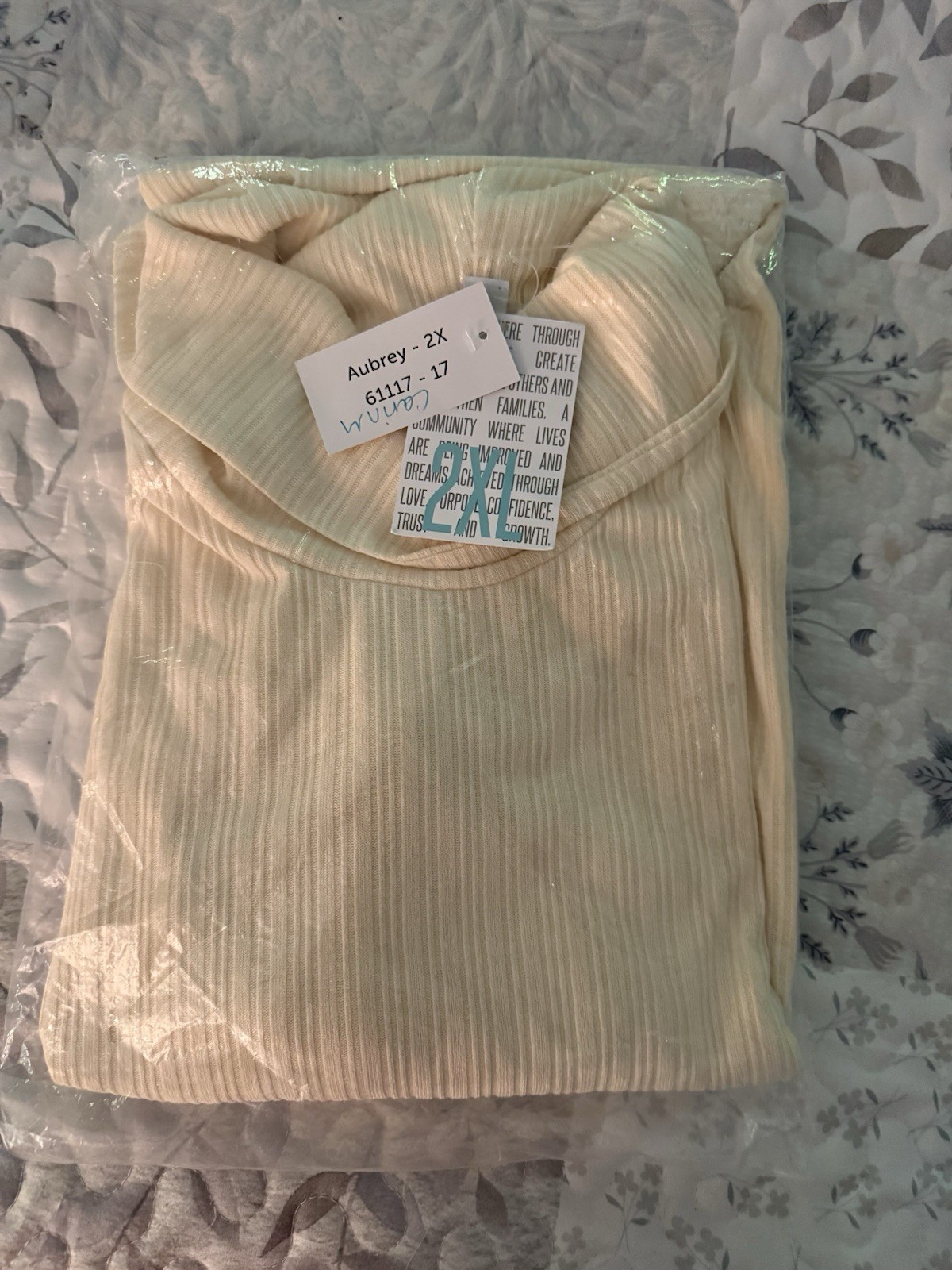 Lularoe Aubrey Top 2X Solid Cream Ribbed Material Thermal Long Sleeve. New