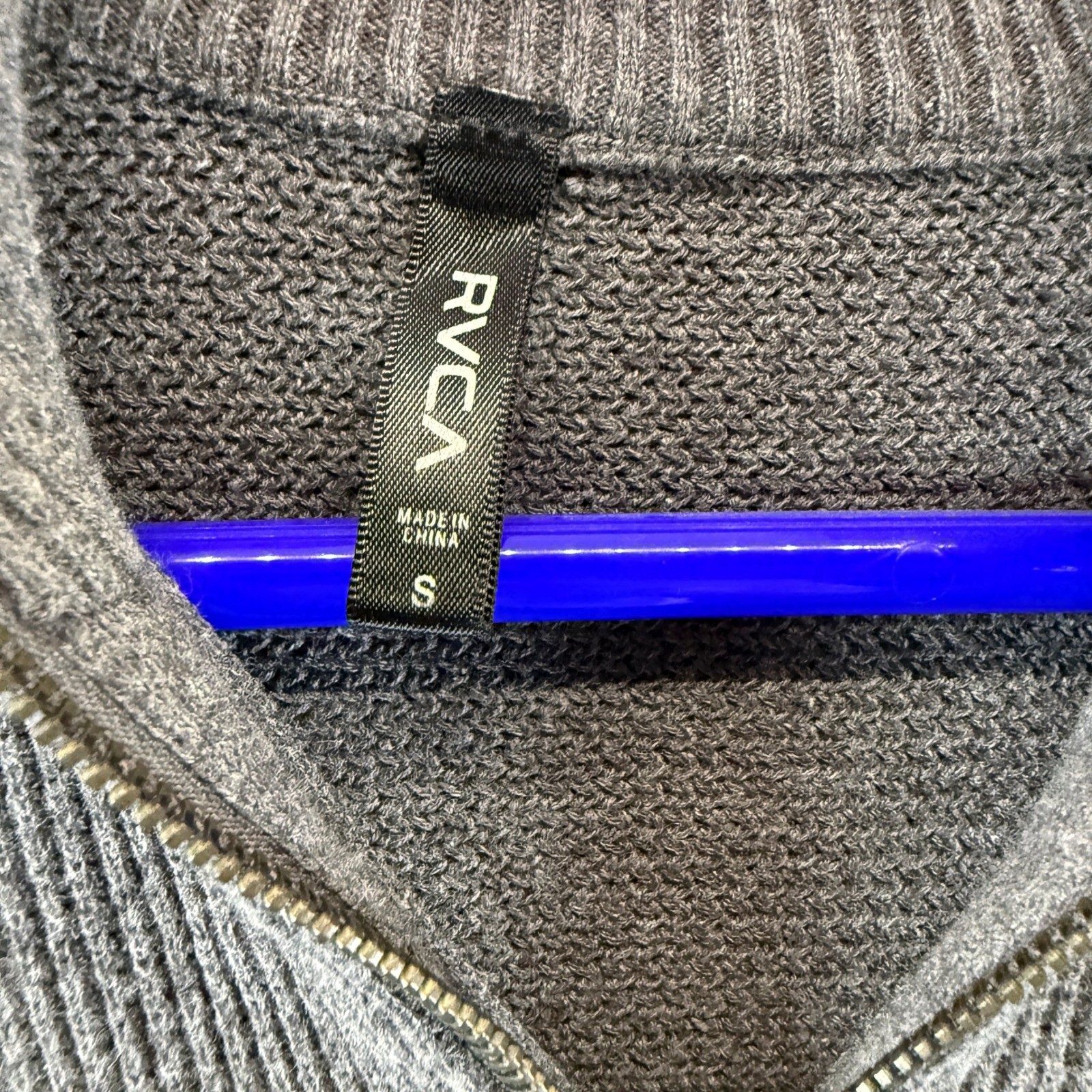RVCA Mens Gray Ribbed 1/4 Zip Cotton Sweater Orange Stripe Cuffs Small PO