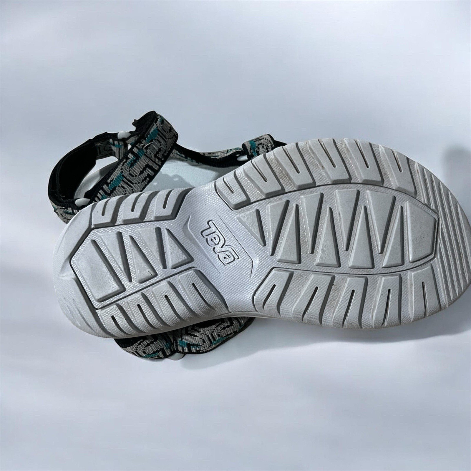 Teva Hurricane XLT2 Womens Size 6 Sandals Nouveau Glacier Grey Hiking 1019235