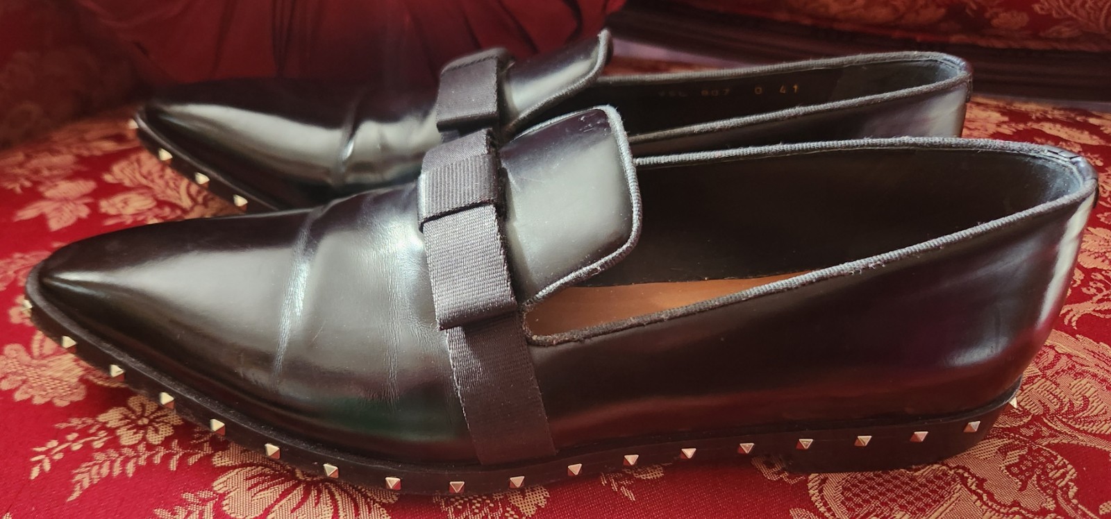 VALENTINO Black Leather Rock Stud Oxfords Size EU 41 (Size 10.5)