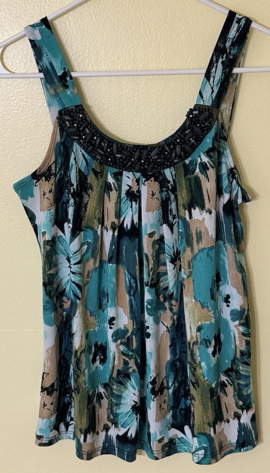 B-WEAR BYER COLLECTION Sleeveless Tank Top Beaded Neckline GREEN WATERCOLOR Sz M