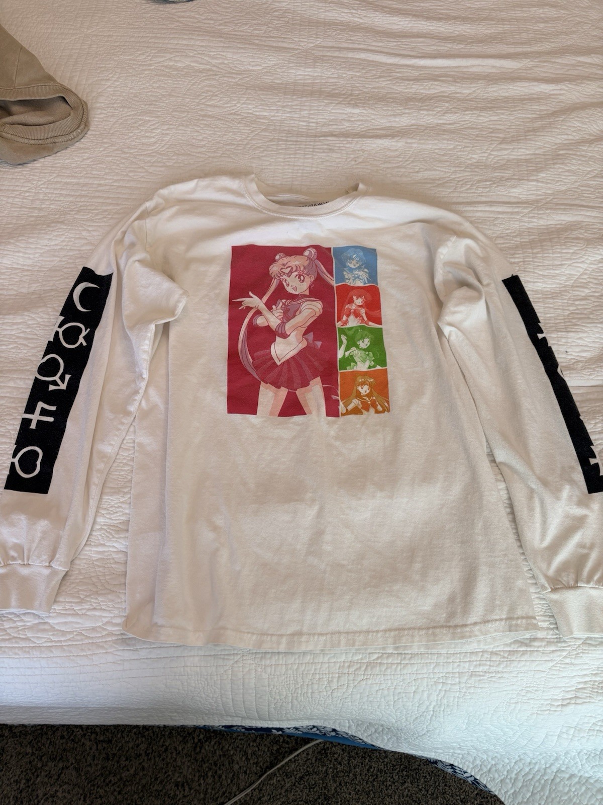 Official Sailor Moon Long Sleeve Graphic Tee White Size Large Anime Manga Shirt