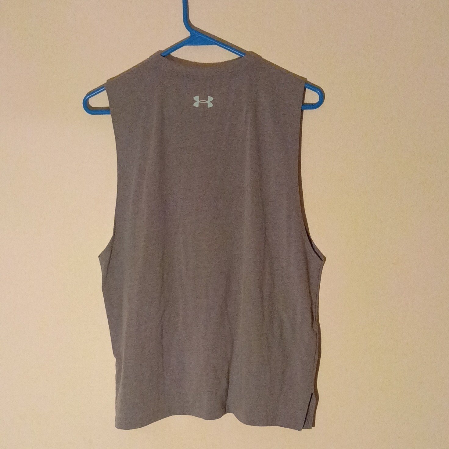Under Armour HeatGear Men’s Tank Sleeveless Crew Neck Loose Lightweight Gray M