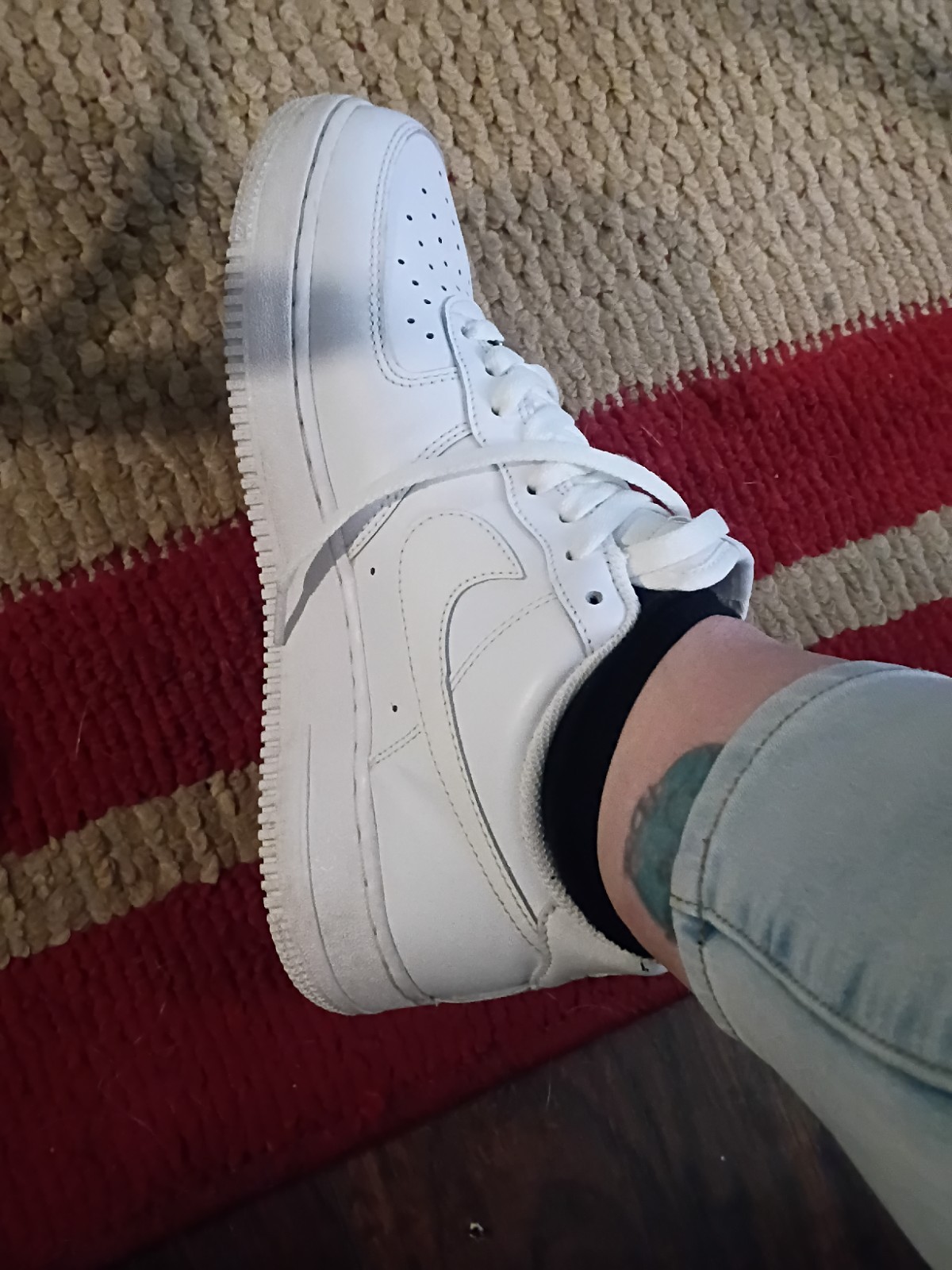 Nike Air Force 1 White Low Top Lace Up Athletic Sneakers mens 8.5 /women’s 10.5