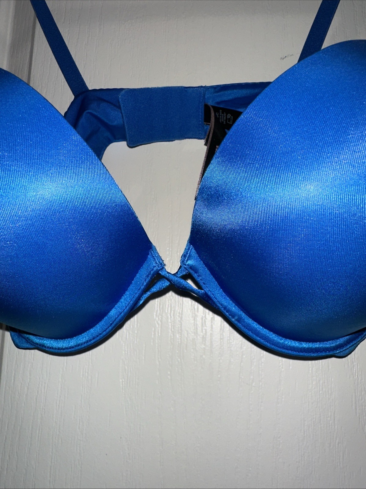 Victoria’s Secret Bombshell Plunge Add 2 Cup Sizes Push-Up Bra 38C Blue