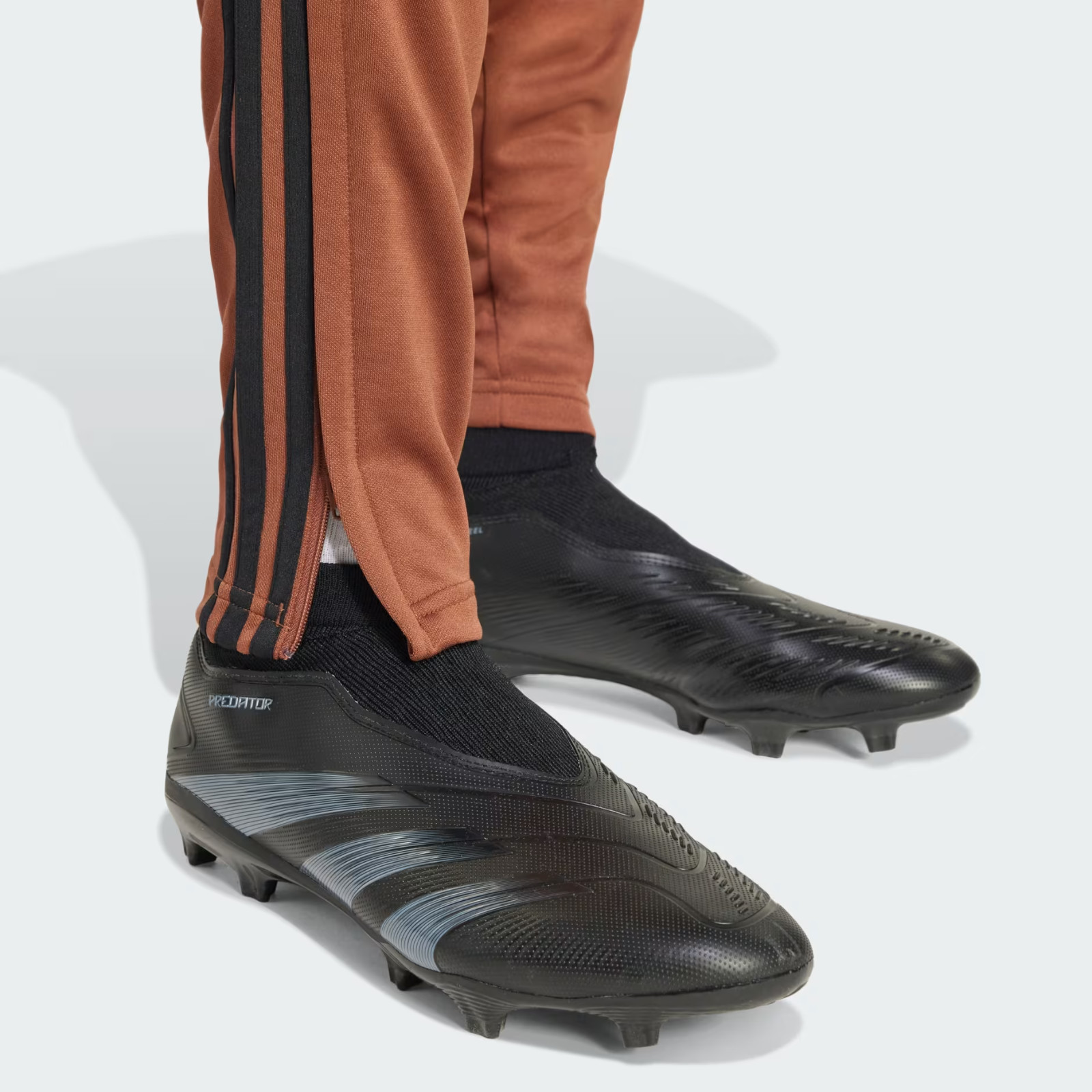 adidas Men’s Tiro 24 AEROREADY Zip Pocket Track Pants JI8601