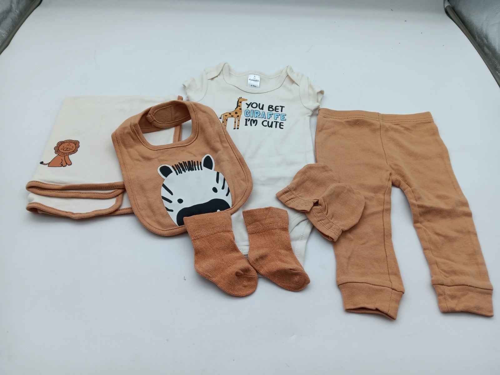 THE PEANUTSHELL | 6-9m | BABY LAYETTE GIFT SET | 46 PIECES |