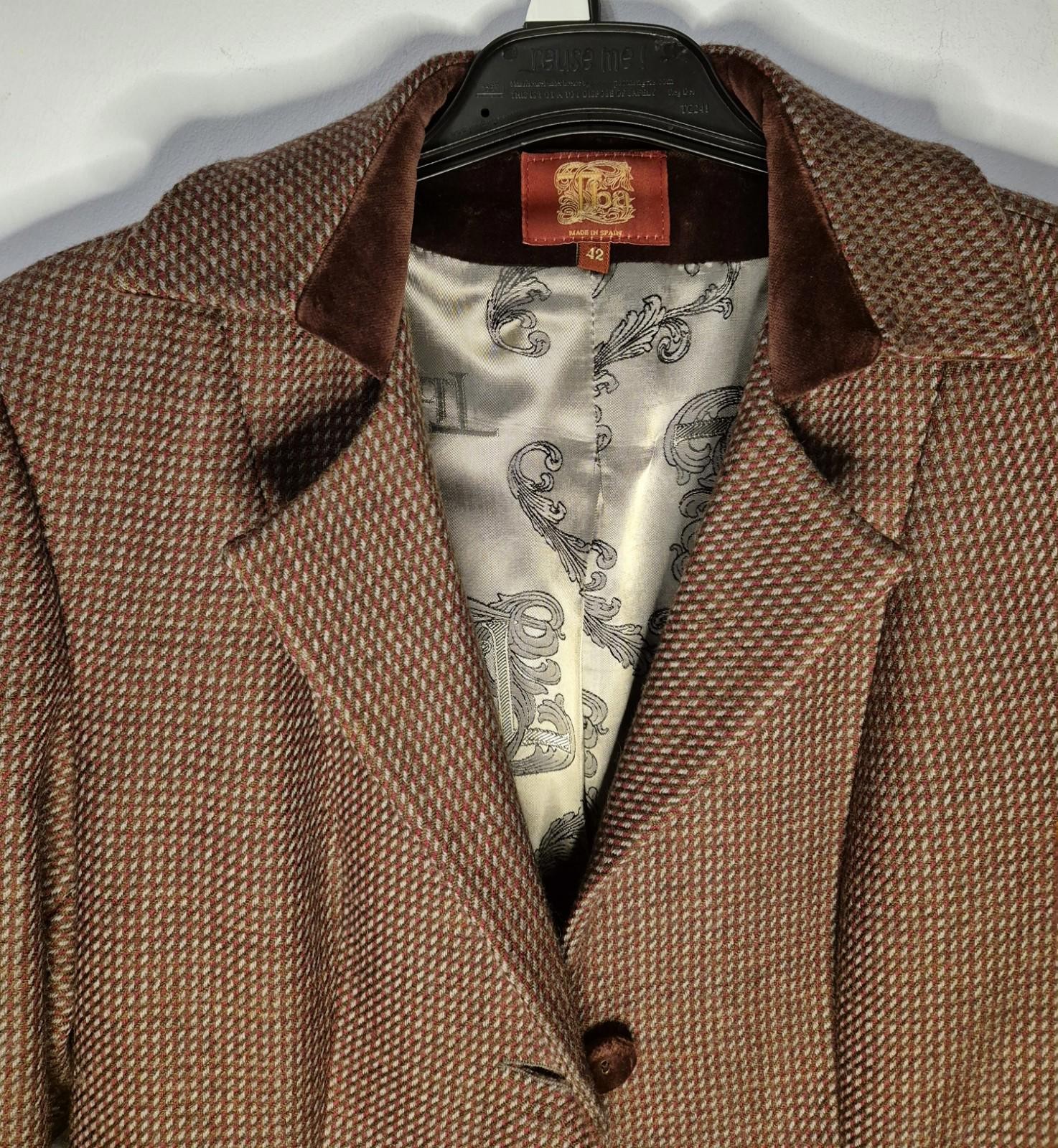 T.ba Spain Riding Jacket Size EU 42 / UK 12 90% Wool 10% Cashmere