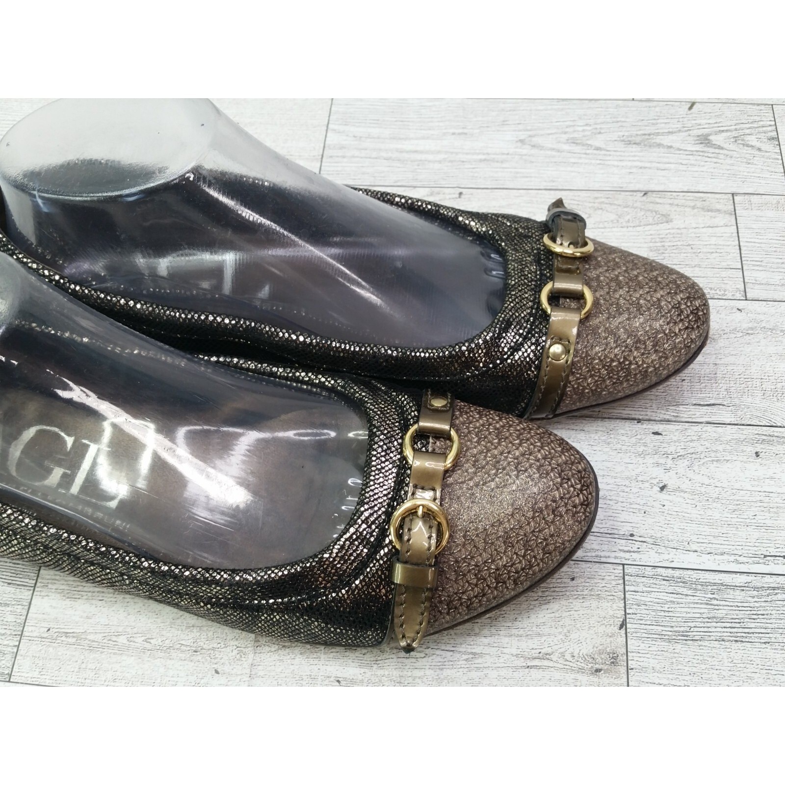 Women’s AGL Monika Flats Leather Cap Toe Flats Shoes Size 38.5 US 8.5 Shimmering