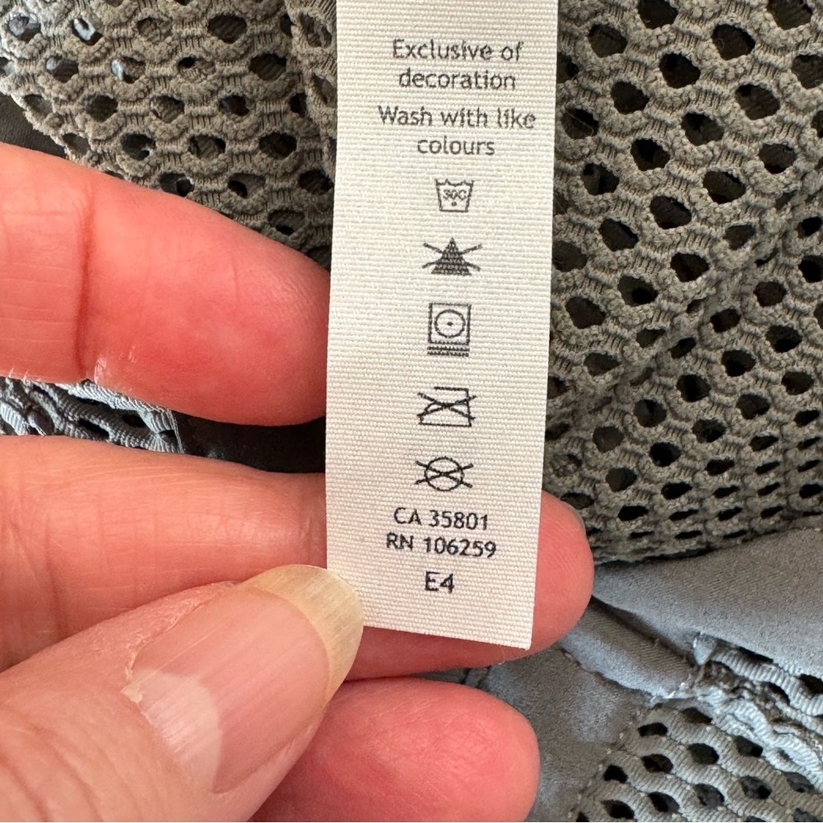 LuLuLemon 10 Green Nylon/Elastane Long Sleeve Mesh Relaxed Fit Hooded Jacket