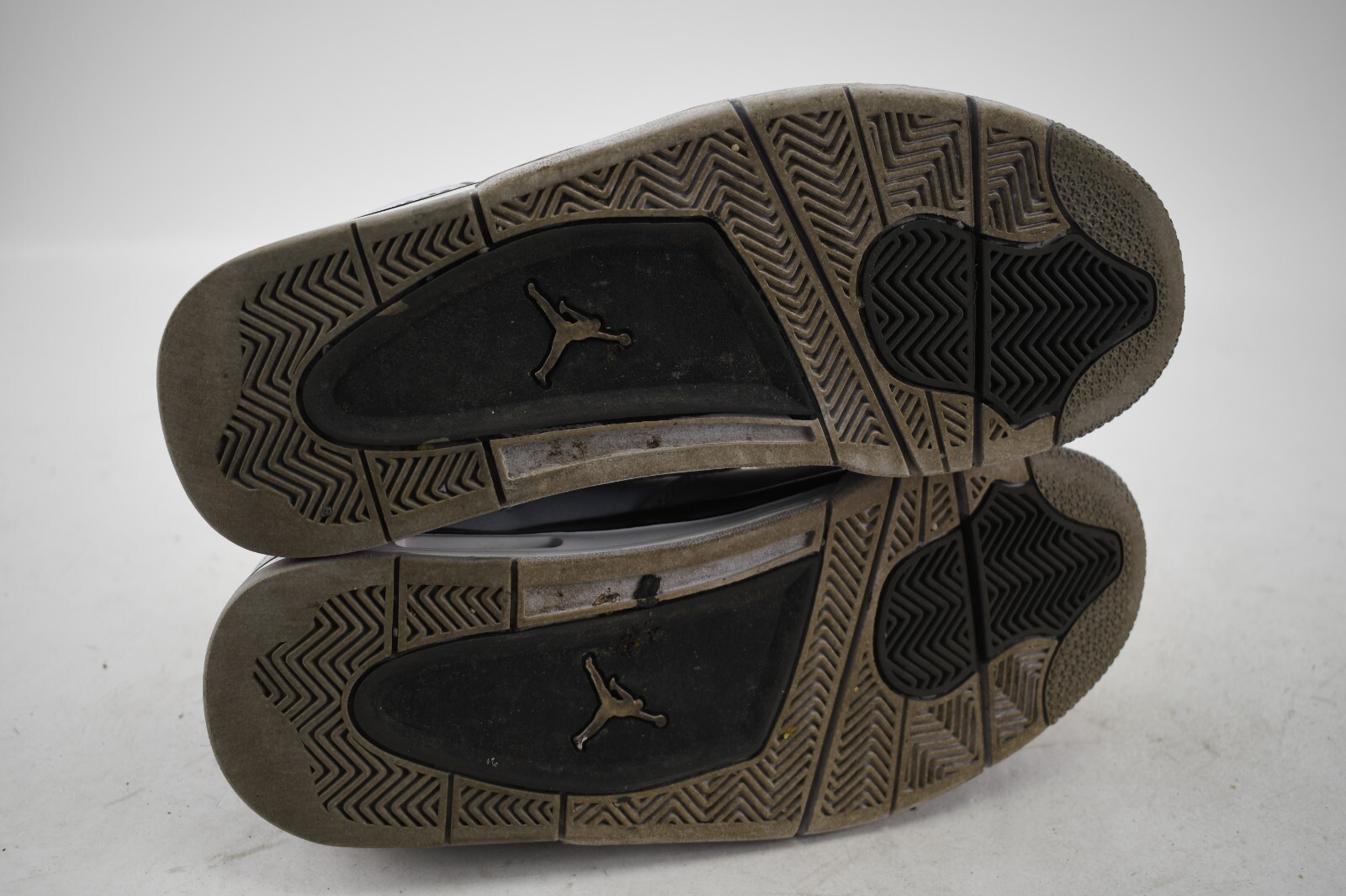 Size 7 – Jordan 4 Retro Mid Military Black DH6927-111