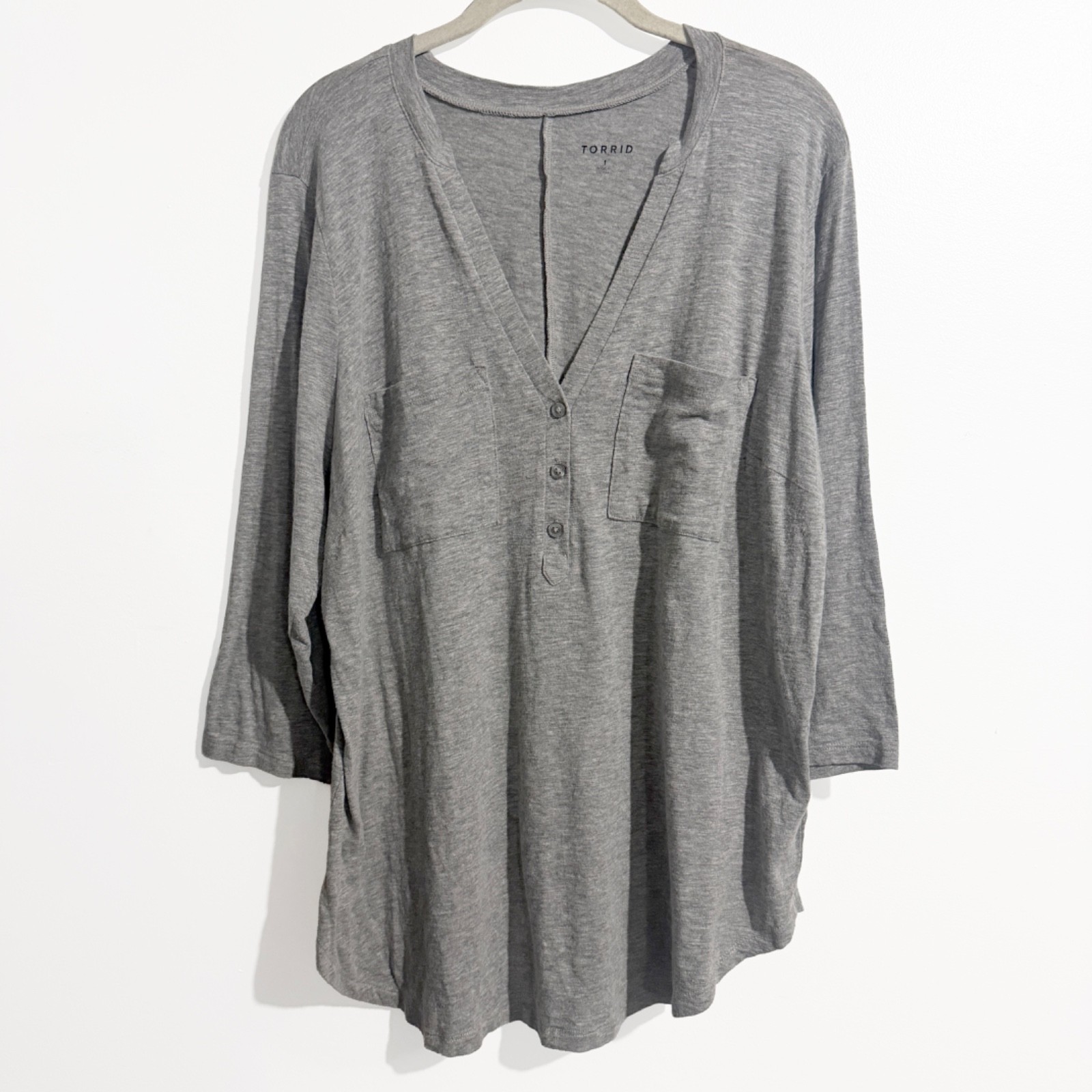 Torrid Vintage Slub V-Neck Henley Top in Heather Gray Size 1X