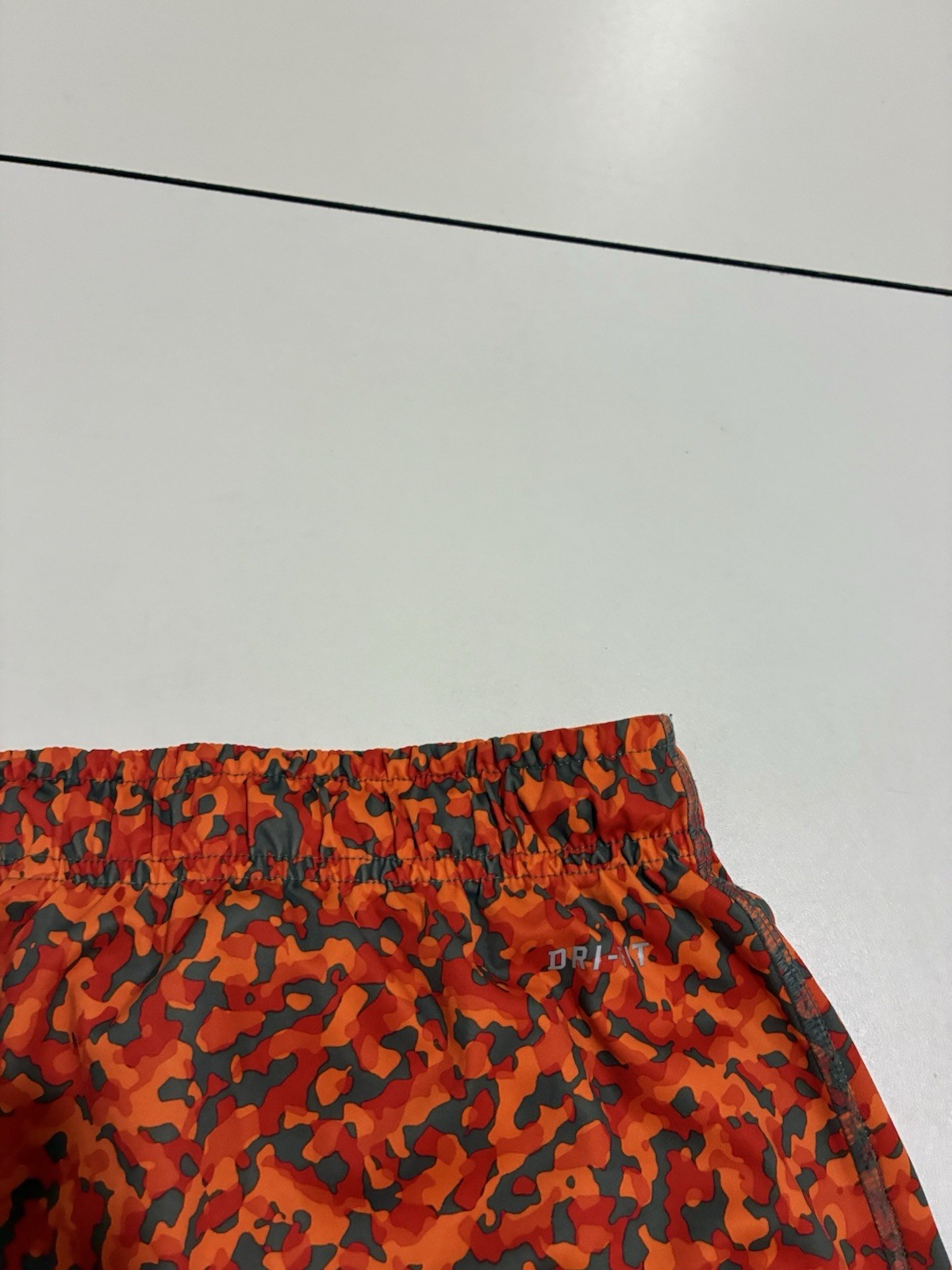Nike Shorts 2XL Orange Camo 10″ Inseam Running Club Training Sports Retro Hoops