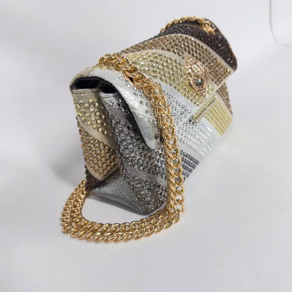 Kurt Geiger London Ombre Crystal Crossbody Bag Gold Eagle Chain 21×8×15 cm