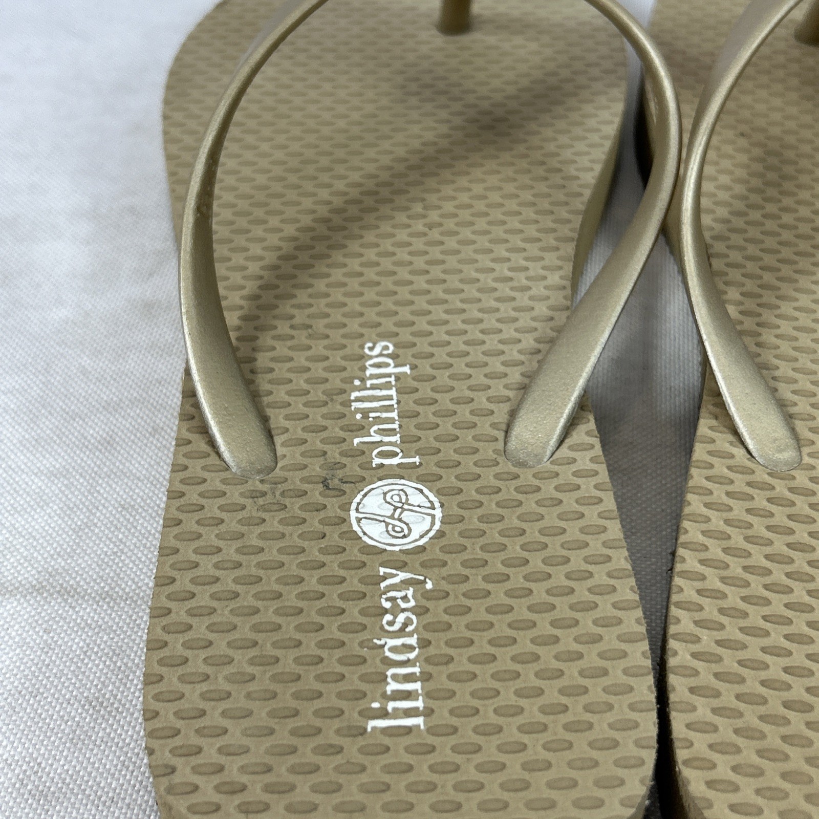 Lindsay Phillips Wedge Thong Sandals Switchflops Size 7M Gold Slides