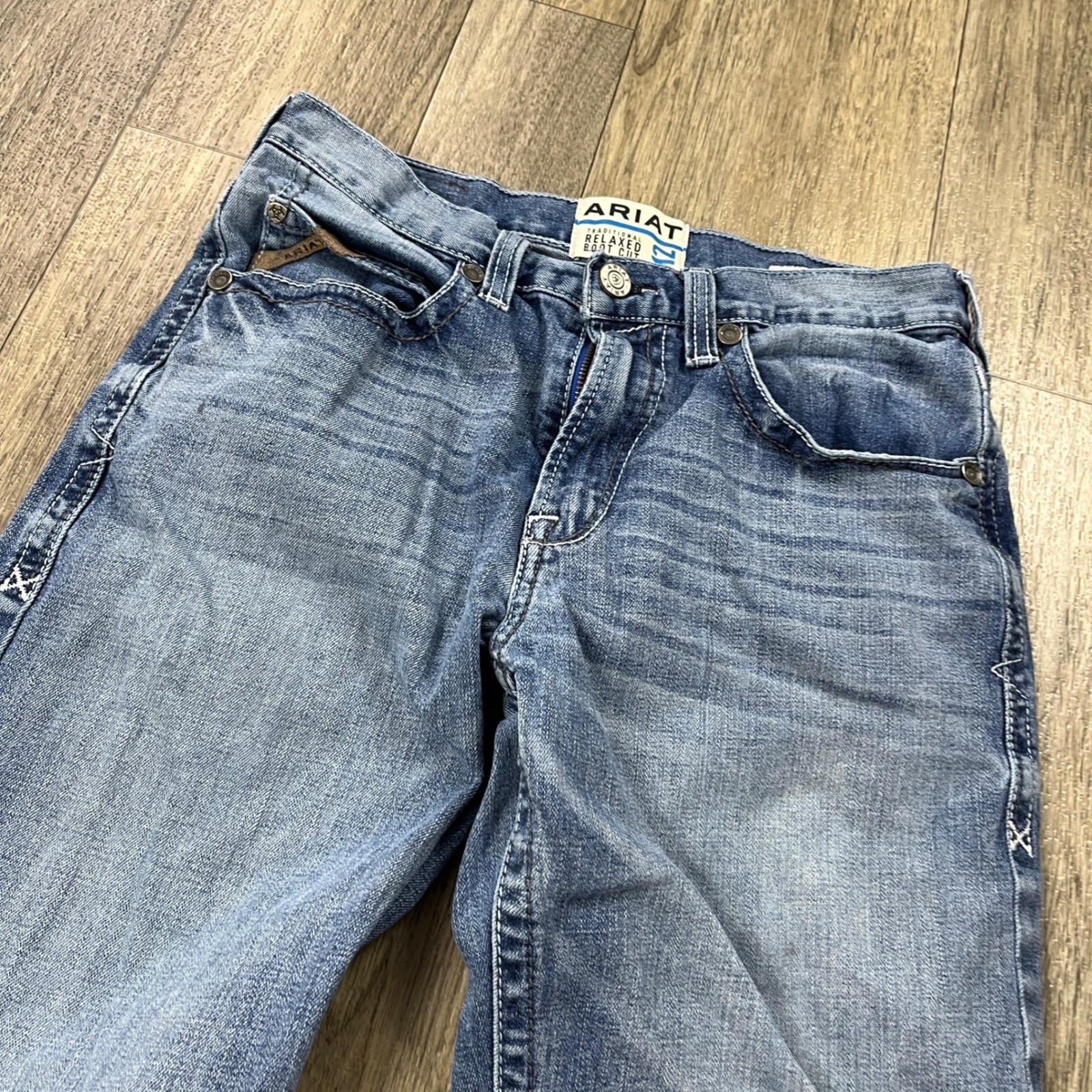 Ariat M2 Mens Relaxed Bootcut Jeans 32×34 Medium Wash Blue Denim Cowboy Workwear