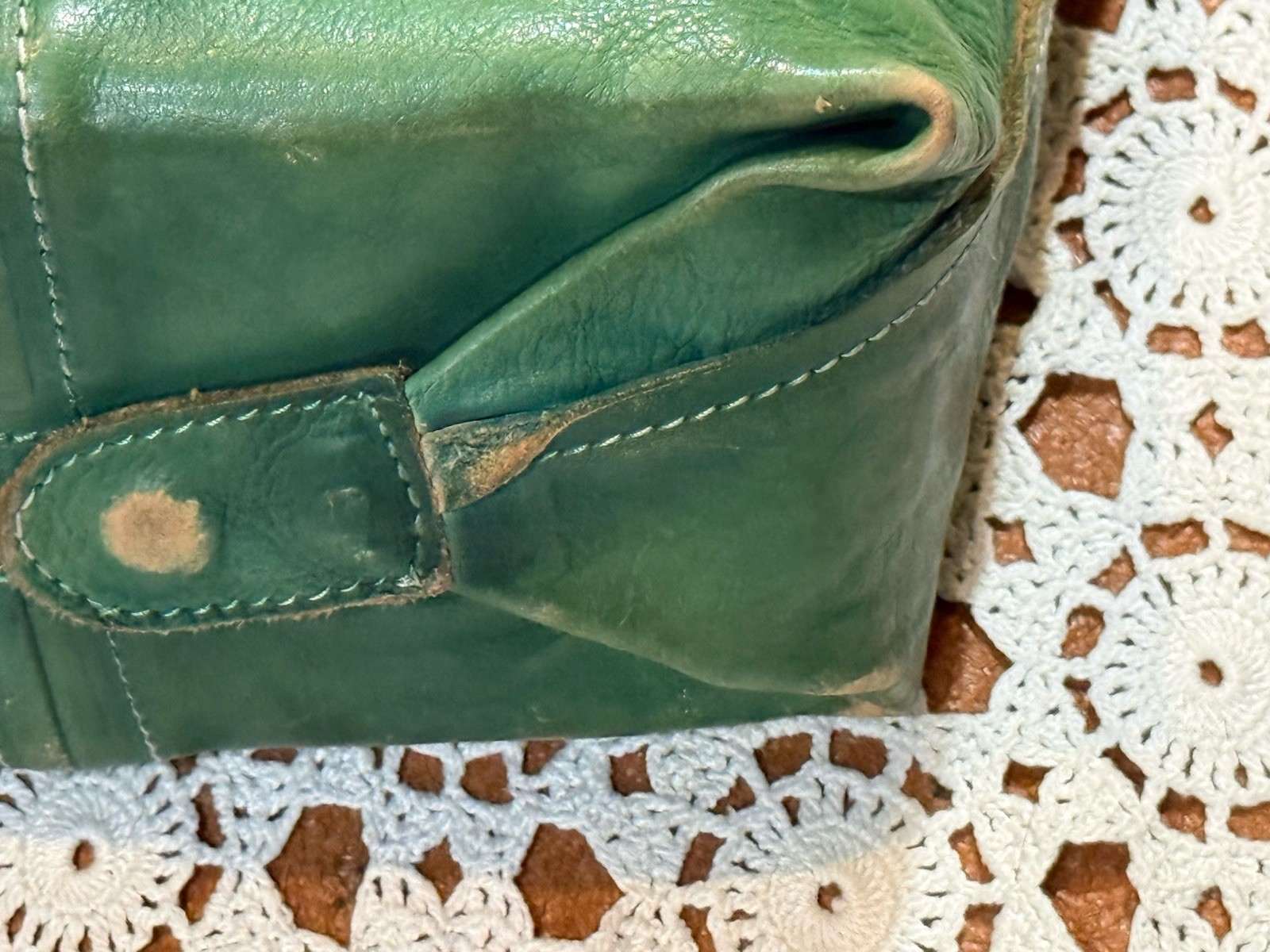Old Trend Forest Island Green Tote Satchel Bag Purse Distressed Leather Boho