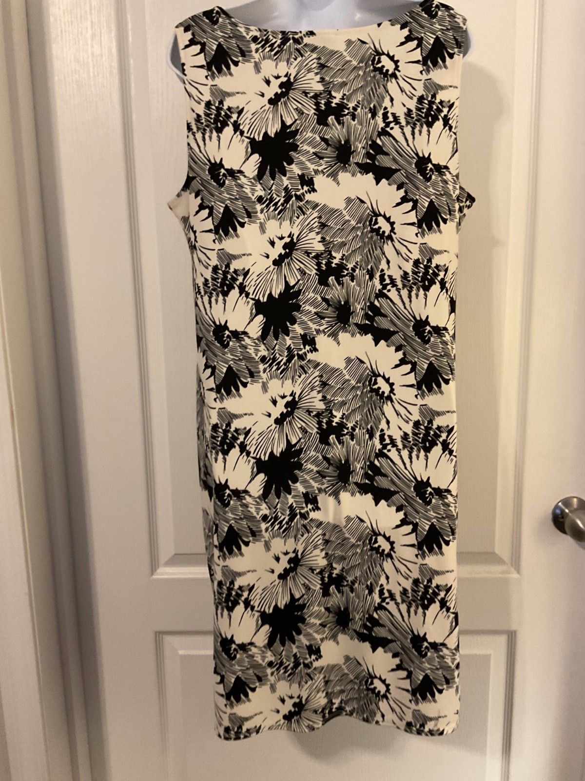 Ann Taylor Loft Black & White Floral Print Sleeveless Dress Size L -B13