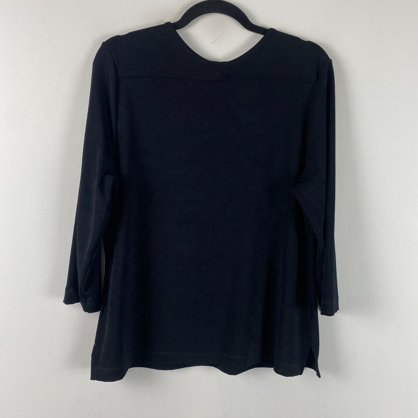 Chicos Travelers Top Size 2 US Large Black Slinky Knit V Neck 3/4 Sleeves