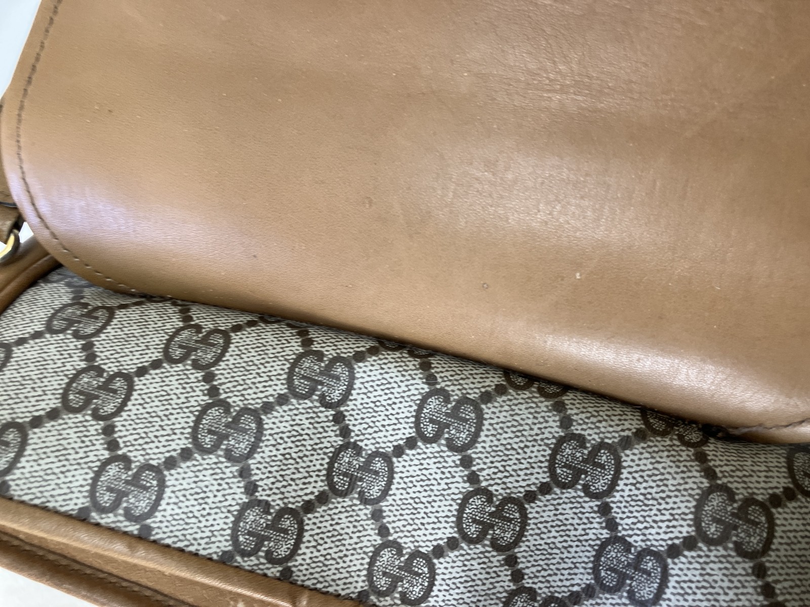 GUCCI Vintage GG Monogram Canvas Leather Saddle Crossbody Bag Brown