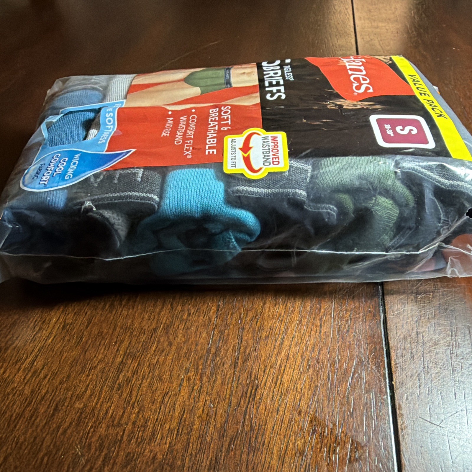 Hanes Men’s 6 Tagless Briefs Small 28-30” Mid Rise New In Sealed Package (T)