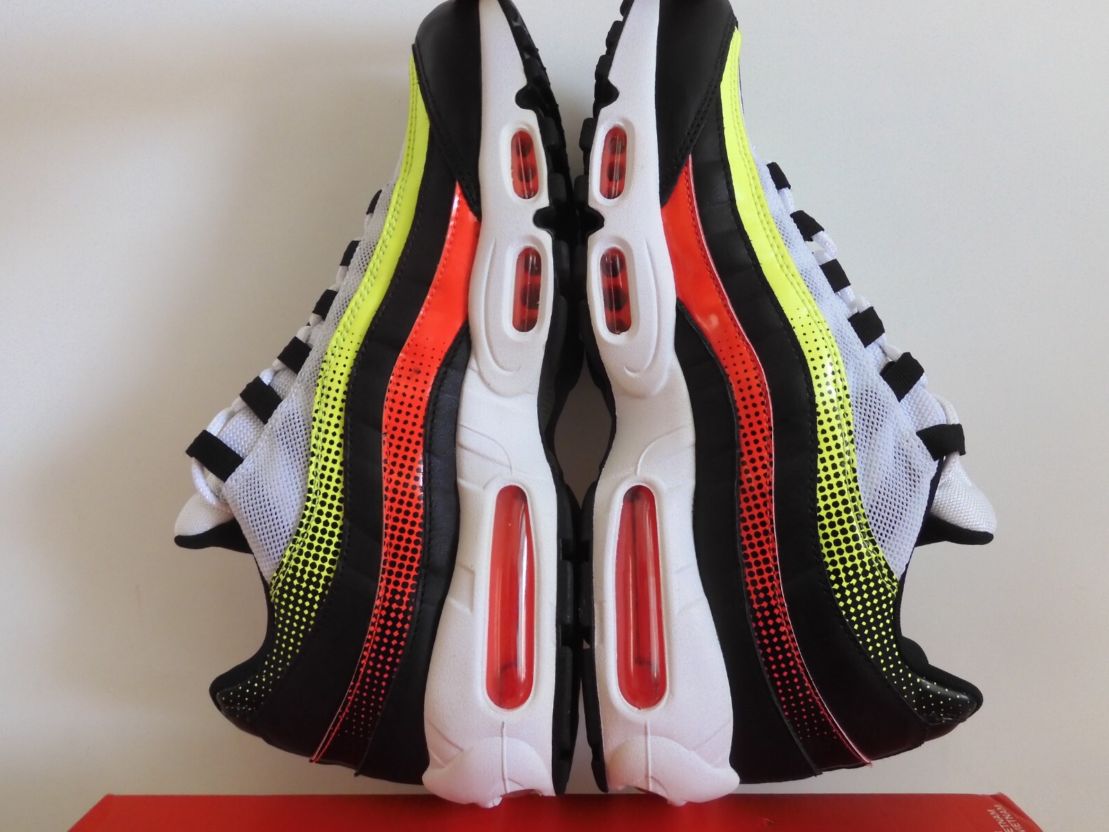 Nike Air Max 95 Se Black-Aloe Verde-Crimson-Volt Retro Future Sz 11 [AJ2018-004]