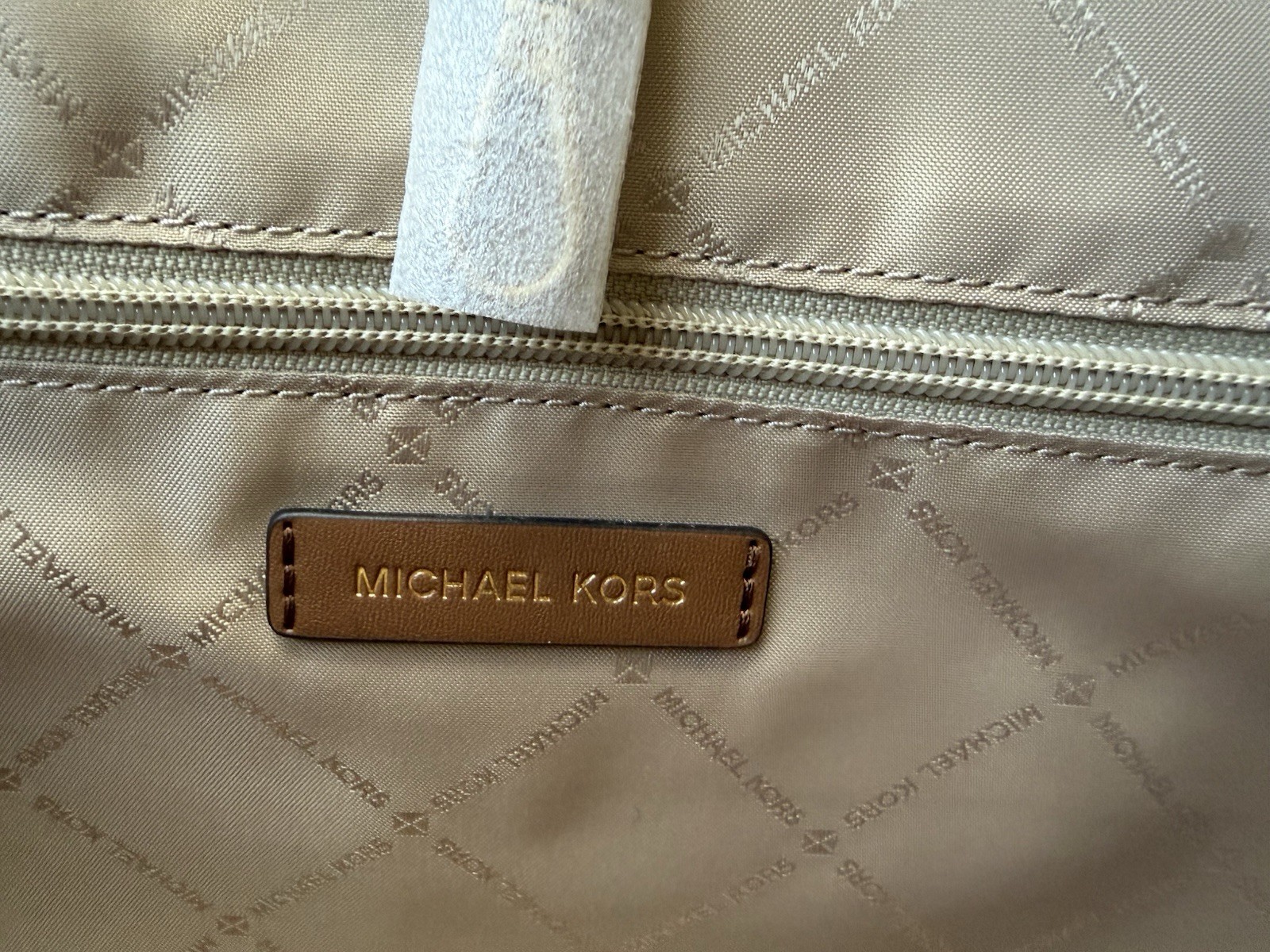 Michael Kors Jet Set Medium Carryall Tote Beige Ebony MK Logo NWT MSRP $298
