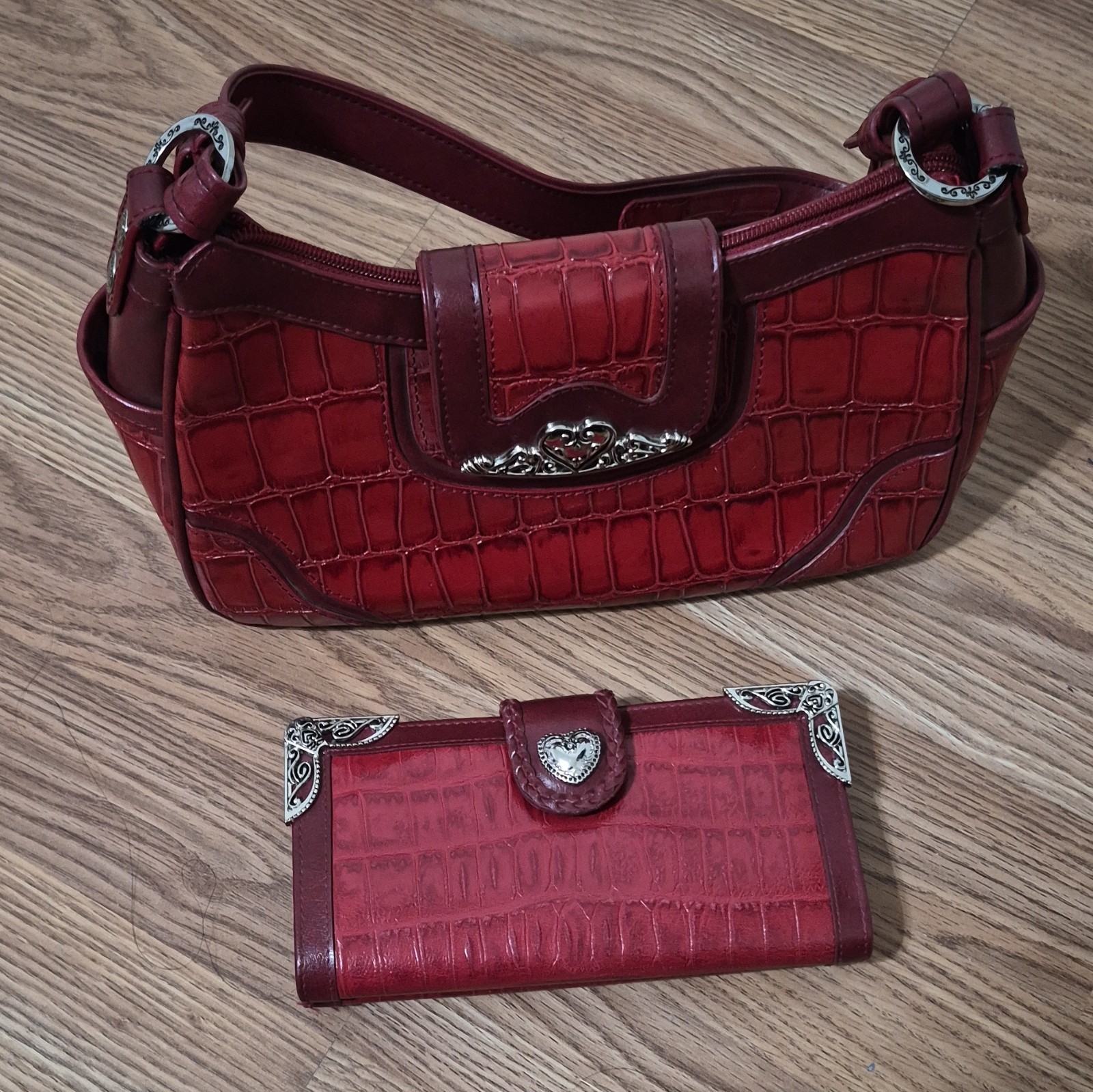 Red Croc Embossed Shoulder Bag w/ Matching Wallet, Silver Hardware, Buckle/Zip