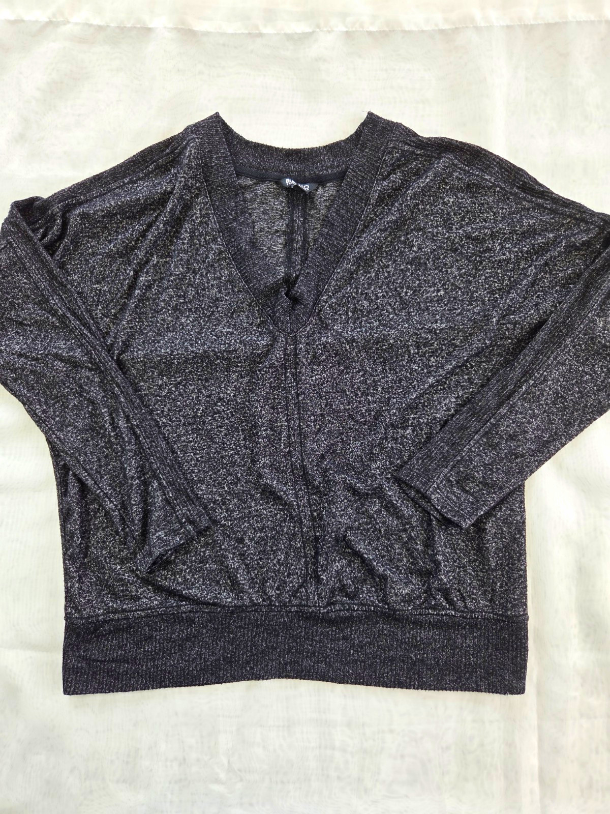 Buffalo David Bitton Women’s Gray/Black Heathered V-Neck Knit Pullover Sweater L