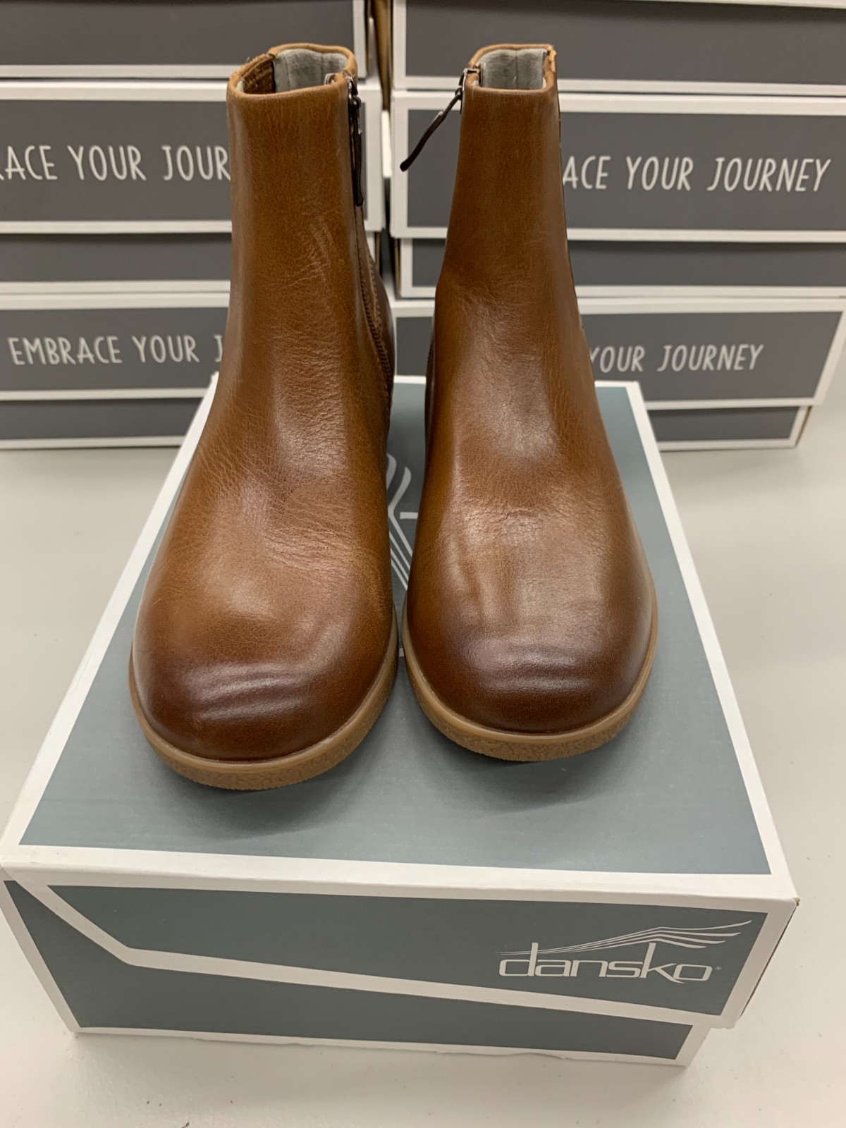 Dansko Daisie Waterproof Burnished Tan Womens 37 38 40 2931-370300 Leather Boot