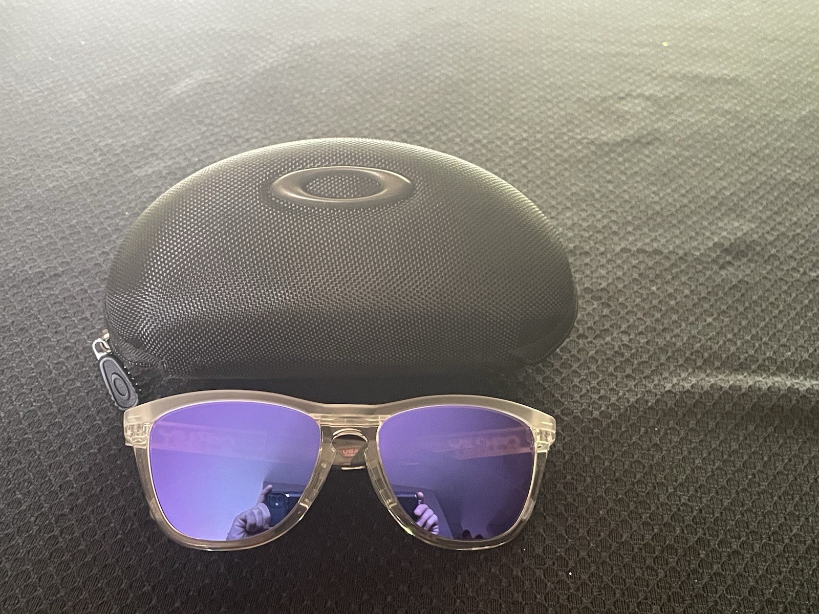 Oakley Frogskins Range Matte Clear/Prizm Violet 55 mm Sunglasses OO9284-1255