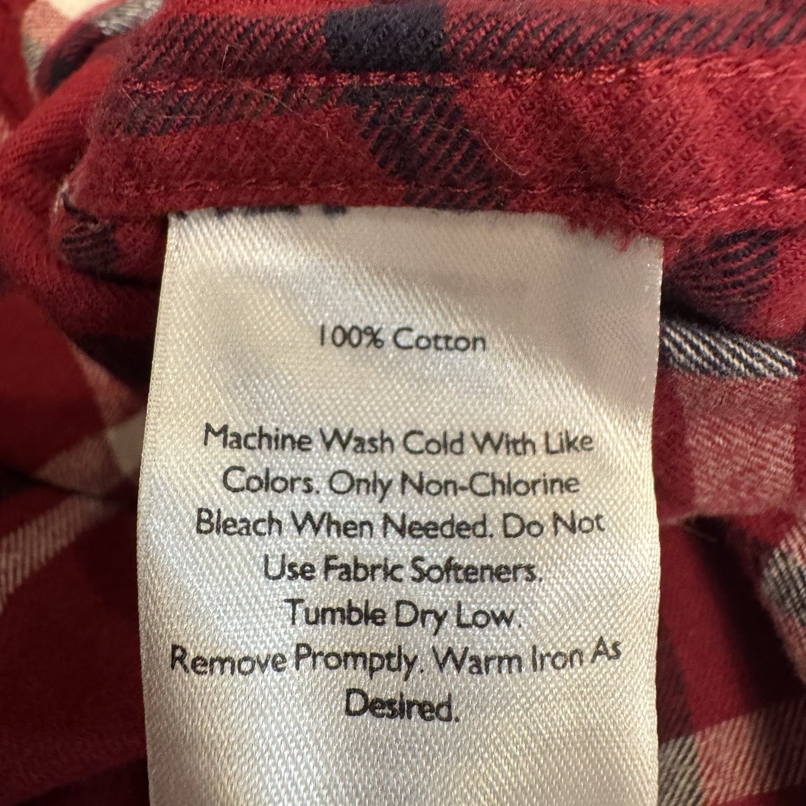 Eddie Bauer Women’s 2X Plaid Flannel Shirt Red Black Button Up Long Sleeve Plus
