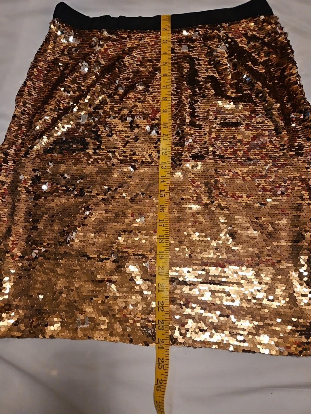 Jolie Moi Sequin Skirt Size L Rose Gold