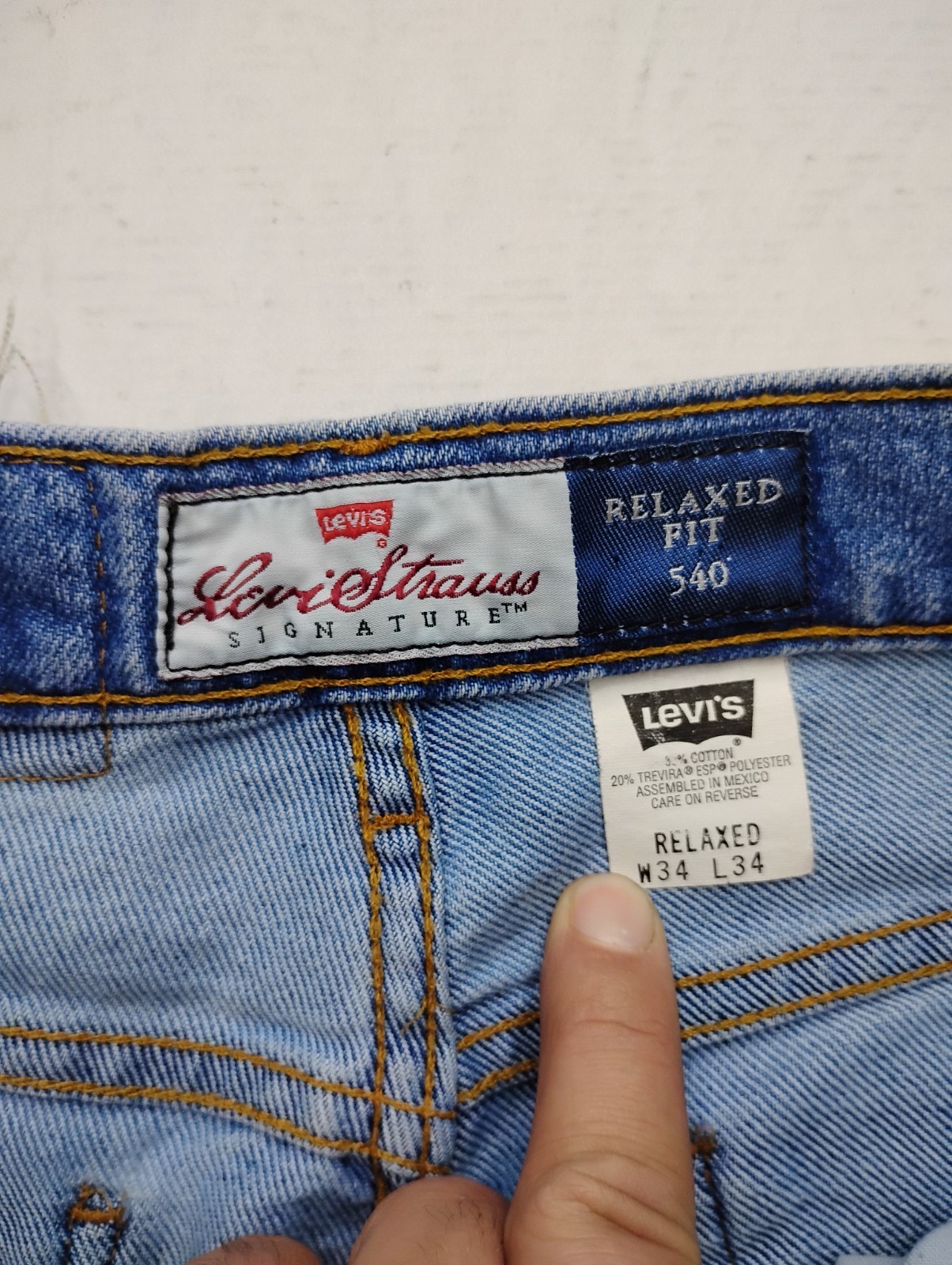 Levi’s 540 Brown Tab 34×34 Vintage 90s Relaxed Fit Blue Denim Mexico Jeans 1994