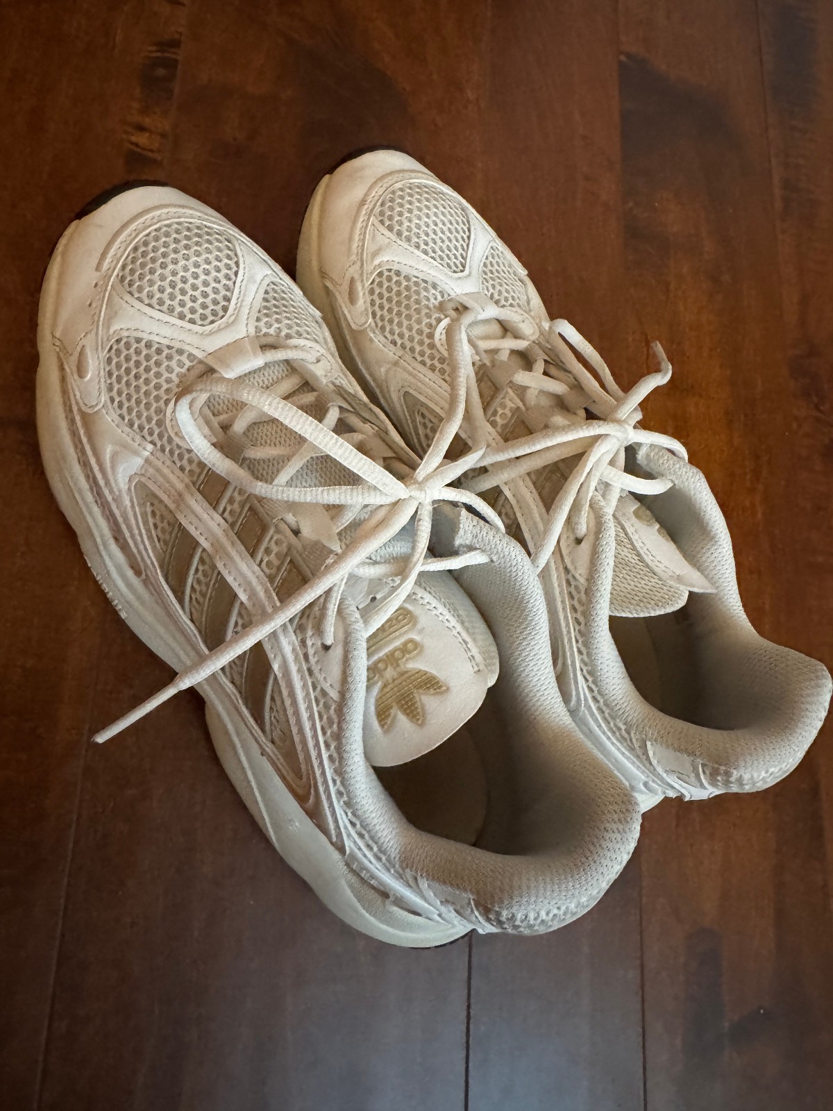 adidas Ozmillen Men’s Sneakers White/Beige Low Top Lace Up IG9111