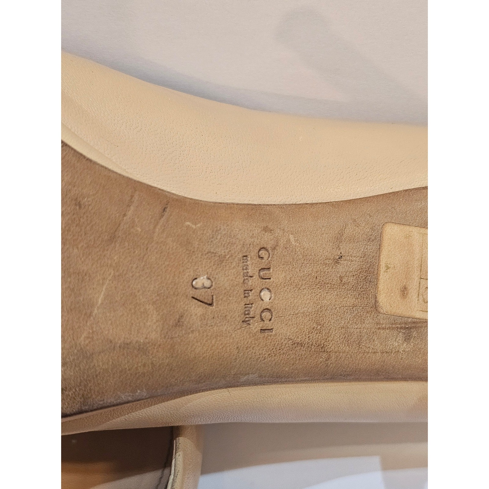 Gucci Hollywood Horsebit Peep Toe Pumps Womens 37 Beige Leather Gold Hardware