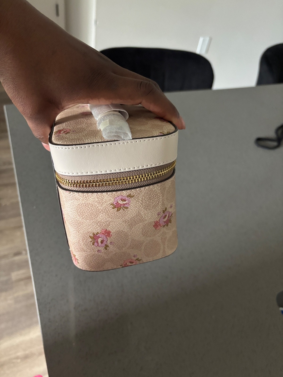 coach bag / makeup bag ivory floral it can be a lil vanity on the go