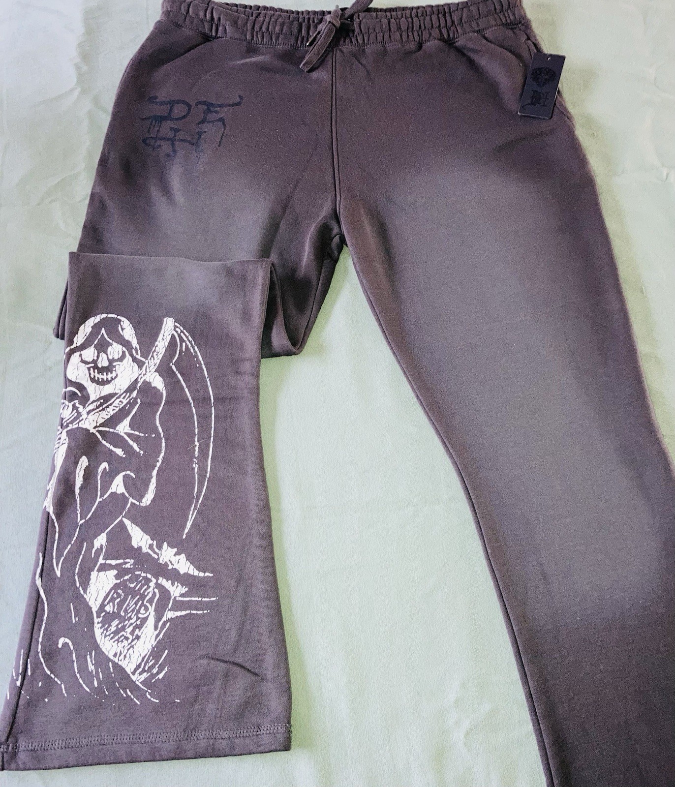 BRAND NEW! Ed Hardy Men’s Gray XL Sweatpants Drawstring Skull Graphic