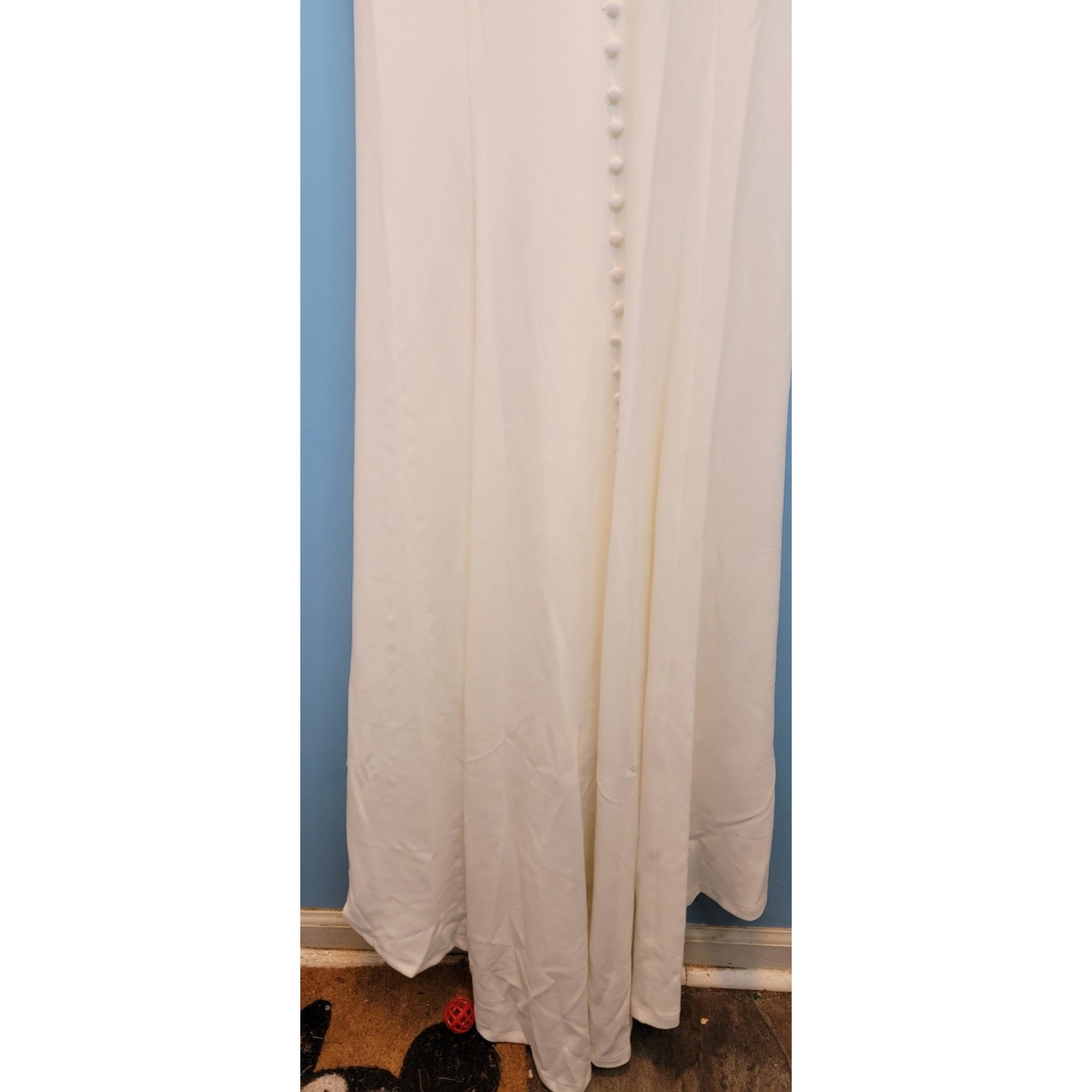 Dreamy Elegant Size Small NWT Lulus Wedding Dress Button Detail Spaghetti V-Neck