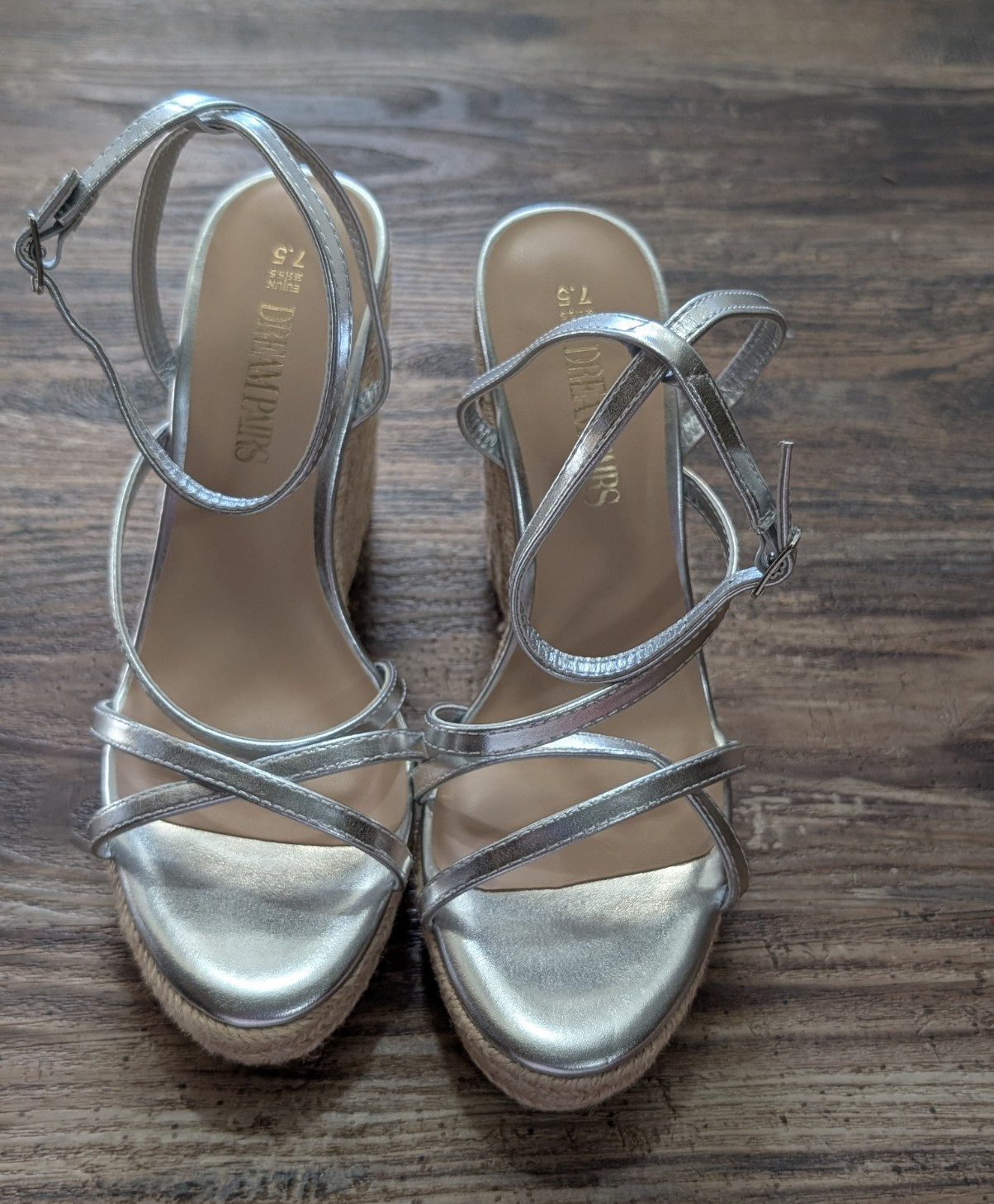 Dream Pairs Silver Strappy Ankle Strap Wedge Sandals Faux Leather 7.5