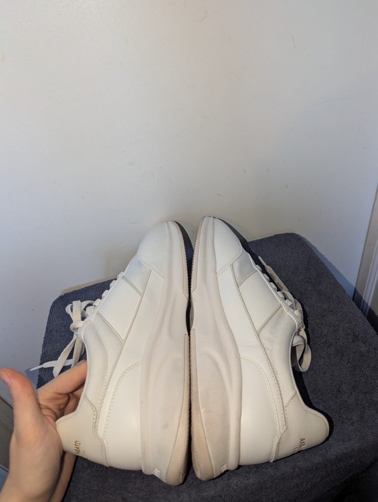 Axel Arigato Genesis Neo Runner Sneakers Mens Size 12 White Leather Mesh