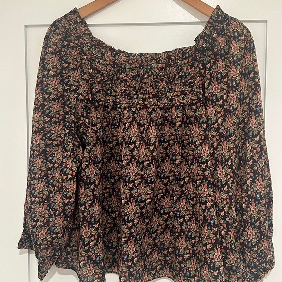 Doen Agotha Top – Noir Forest Floral NWT