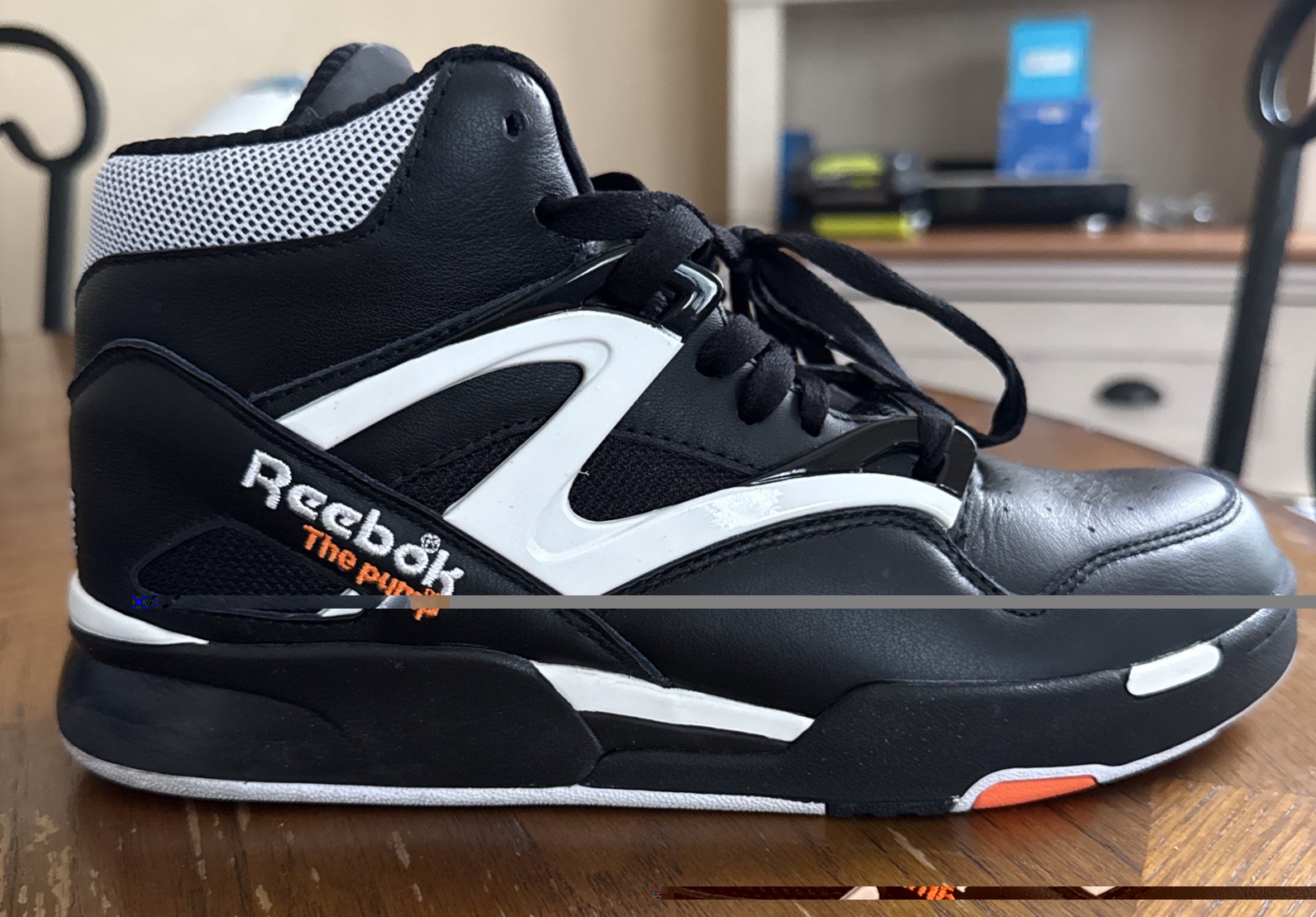 Vintage Reebok Pump Omni Zone II Black/White Mens Size 8 With Original Box