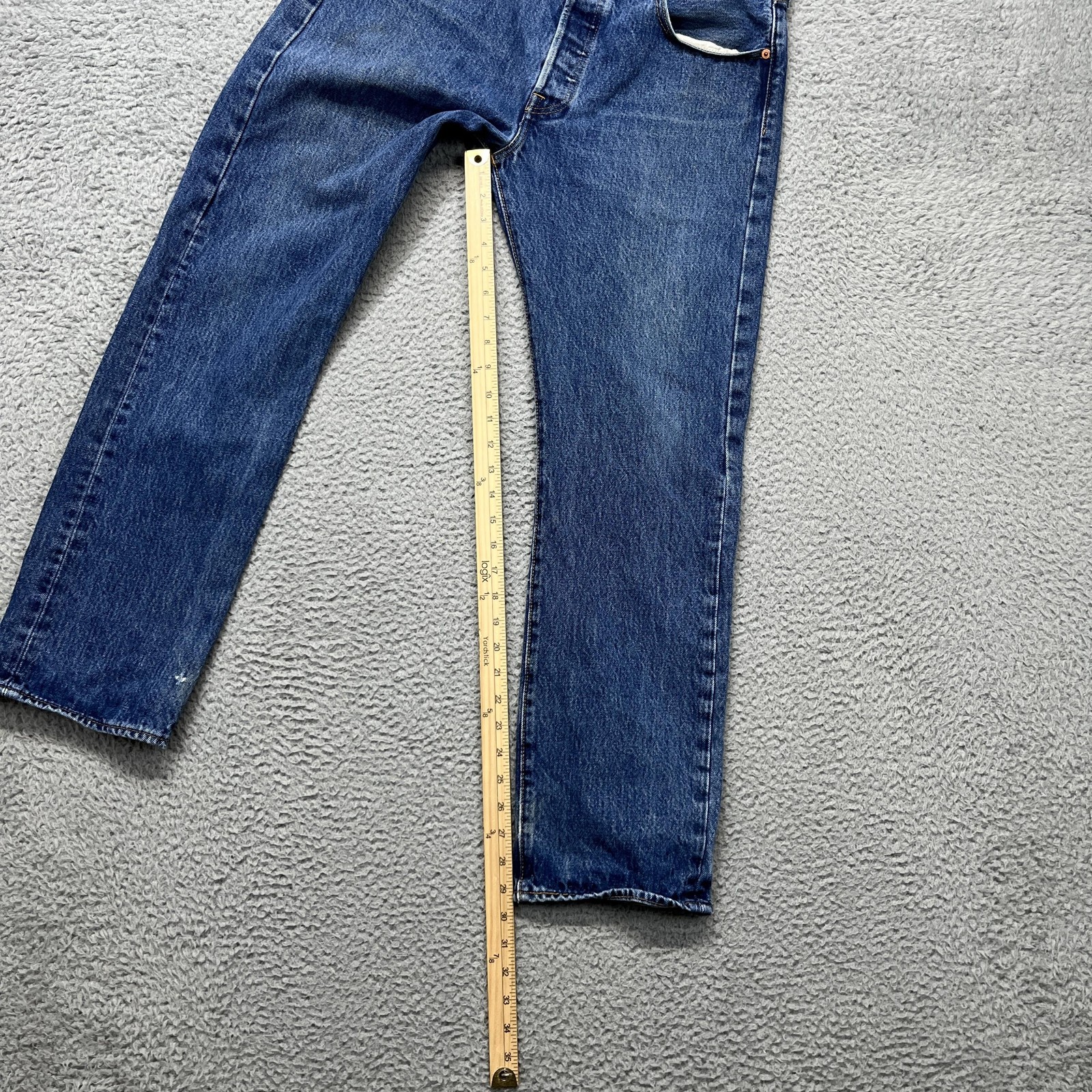 Levis 501 Jeans Mens 32×30 Blue Medium Wash Straight Leg Button Fly Denim