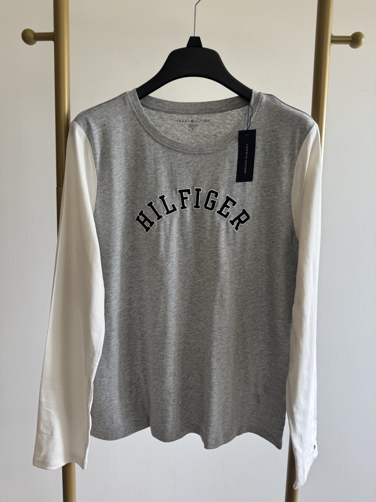 Tommy Hilfiger Gray White Logo Crew Neck Long Sleeve T-Shirt Women’s M