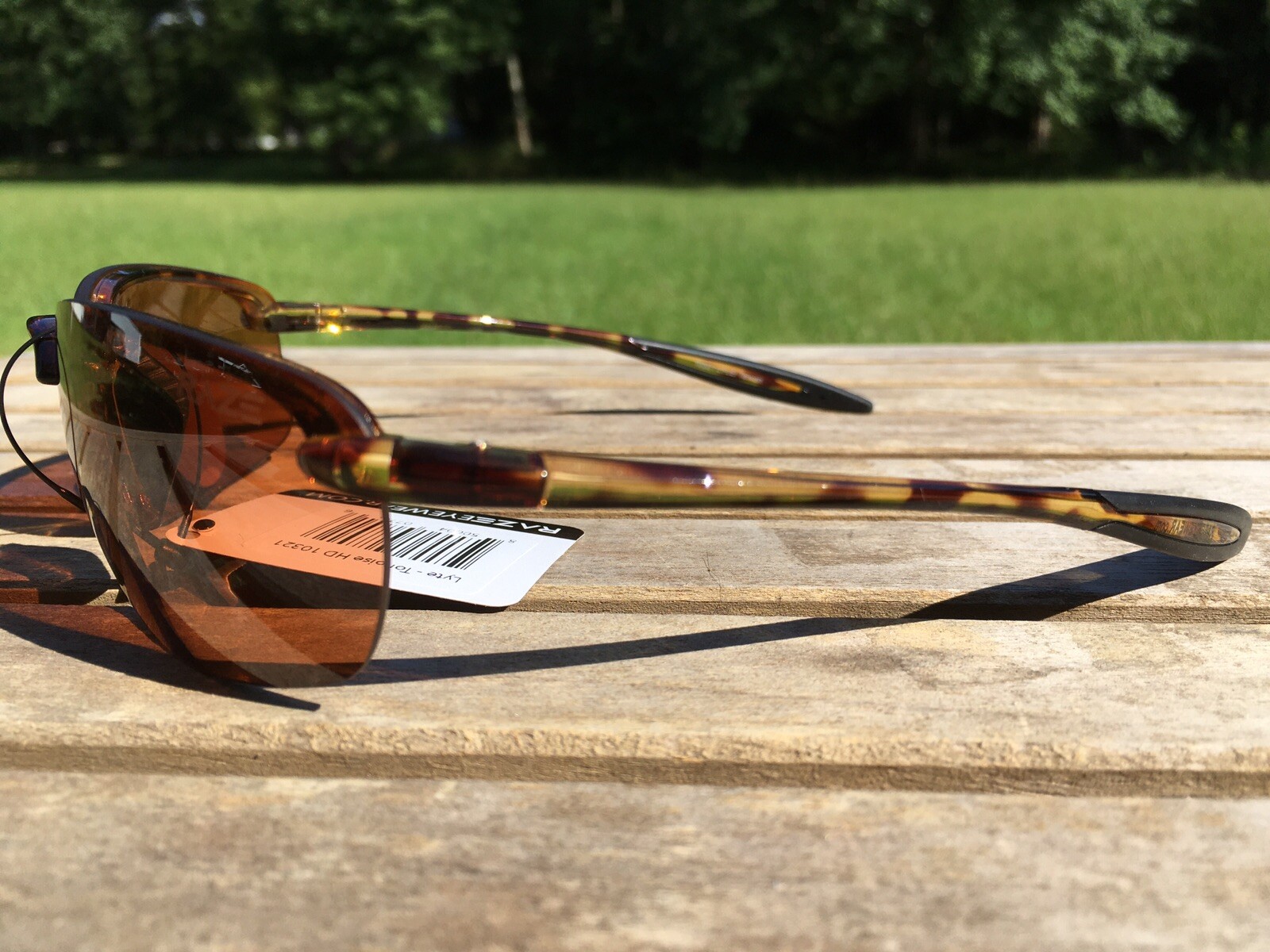 RAZE Eyewear Sunglasses Lyte tortoise shell brown frame Amber lens 10321