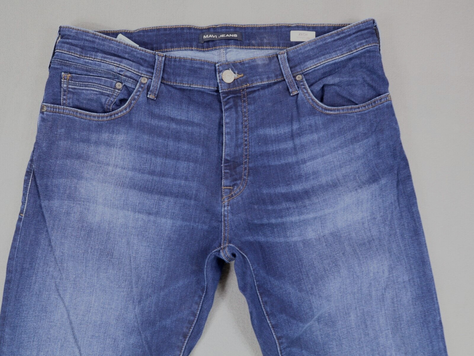 Mavi Zach Straight Leg Athletic Denim Jeans Mens Size 38×32 Blue Med Wash