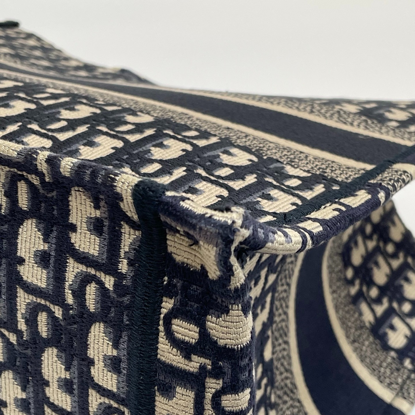 DIOR Oblique Embroidery Jacquard Canvas Book Tote Bag Beige & Navy Medium