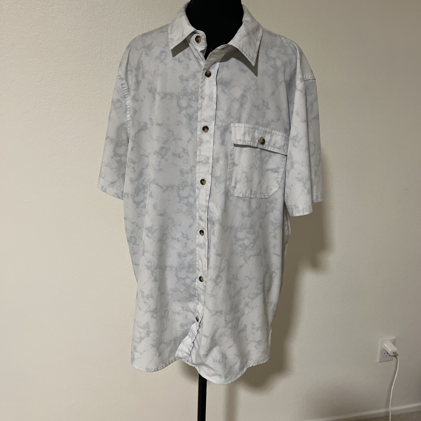 Avalanche Shirt Mens Sz L White Button Up Outdoors Stretch Quick Dry Performance